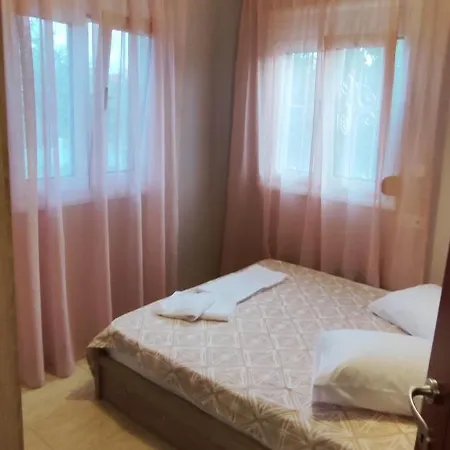 Heaven House בית נופש *